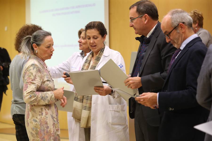 El Hospital Universitario de Cabueñes acoge el acto de Homenaje al Personal Jubilado que a lo largo del año 2017 pasó a la situación de jubilación después de haber prestado sus servicios en el Área Sanitaria V.