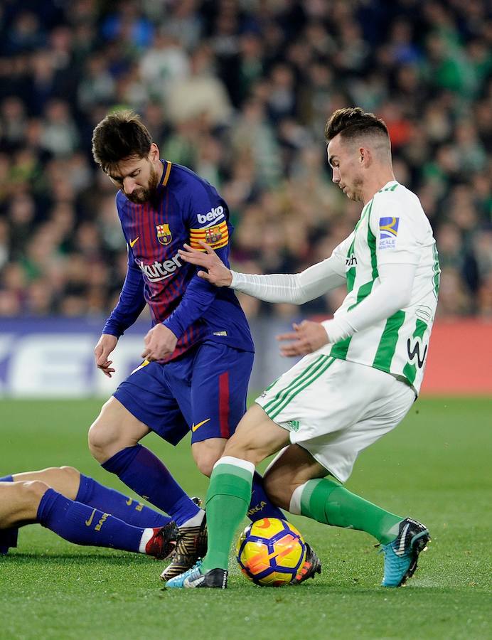 El conjunto de Valverde se llevó la victoria en el Benito Villamarín por 0-5, con un doblete de Messi, otro de Luis Suárez y un tanto de Rakitic.