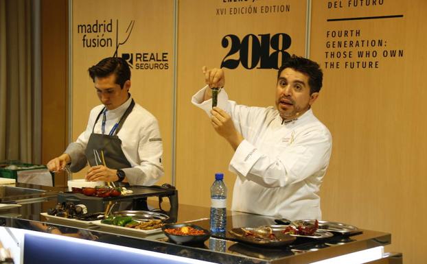 El chef Roberto Ruiz, durante su intervención en Reale Seguros Madrid Fusión.