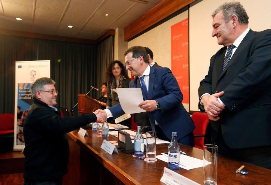 El acto, desarrollado en la Cámara de Comercio de Oviedo, ha estado presidido por el consejero de Educación, Genaro Alonso