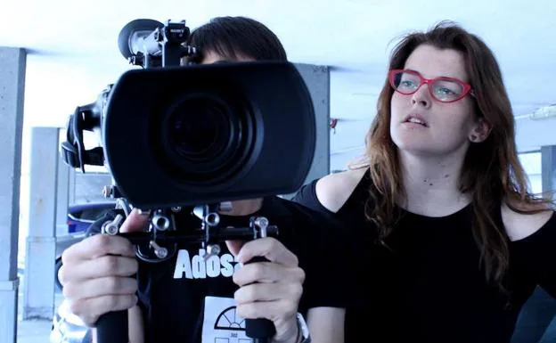 La gijonesa, durante el rodaje de un corto de su compañera Elena Tara, dentro de sus estudios en la Escuela de Cine de Madrid.