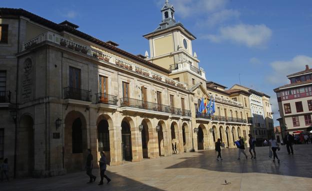 En la imagen, la Casa Consistorial, cuyas arcas deberá afrontar un nuevo desembolso, de unos 3 millones, para arreglar la situación de los trabajadores de colaboración social