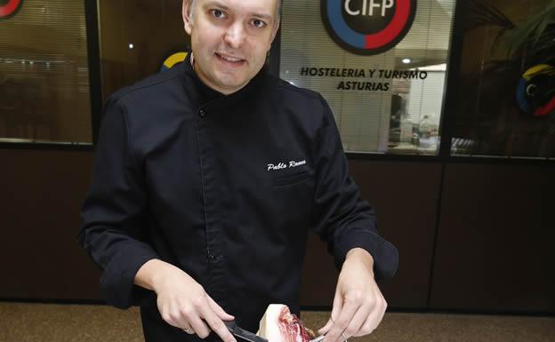 Pablo Ramos Rodrigo - Profesor en la Escuela de Hostelería y cortador profesional