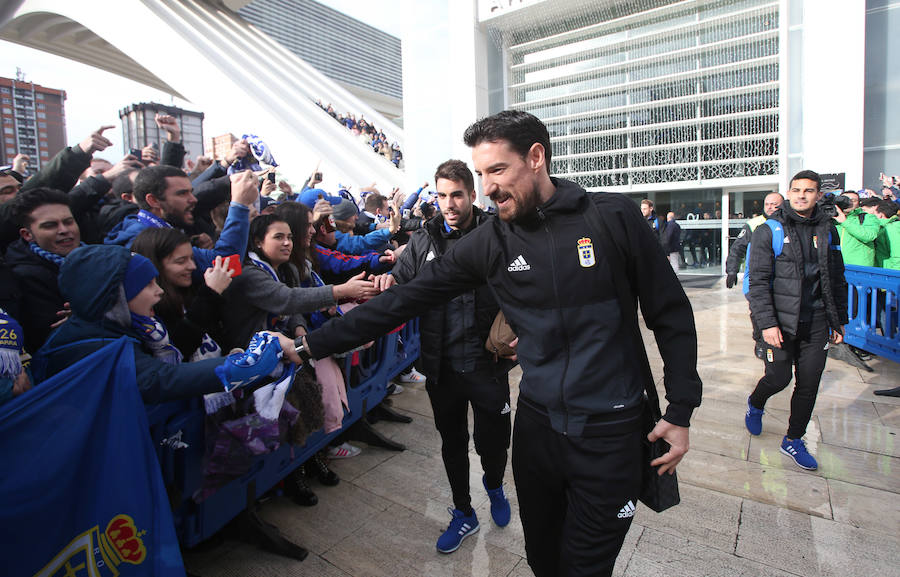 Las aficiones del Oviedo y del Sporting, a las puertas del Carlos Tariere