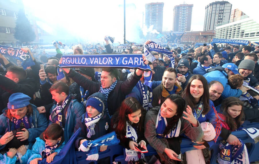 Las aficiones del Oviedo y del Sporting, a las puertas del Carlos Tariere