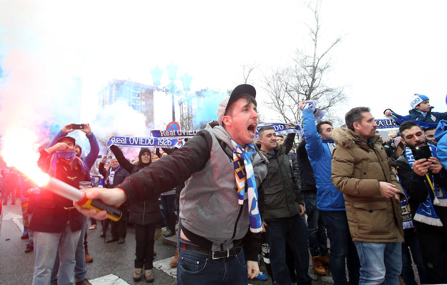 Las aficiones del Oviedo y del Sporting, a las puertas del Carlos Tariere