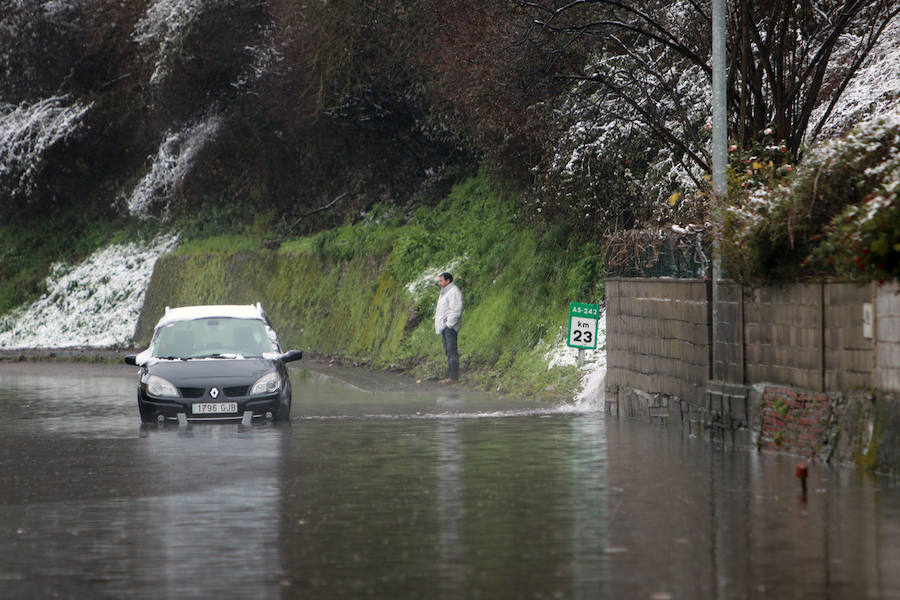 Crecidas e inundaciones por las intensas lluvias