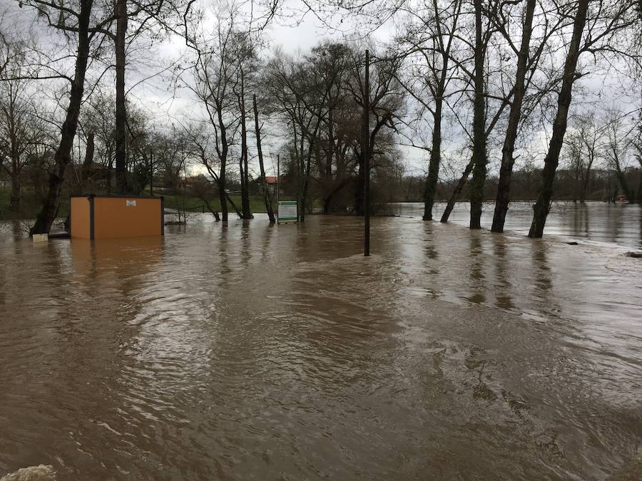 Crecidas e inundaciones por las intensas lluvias