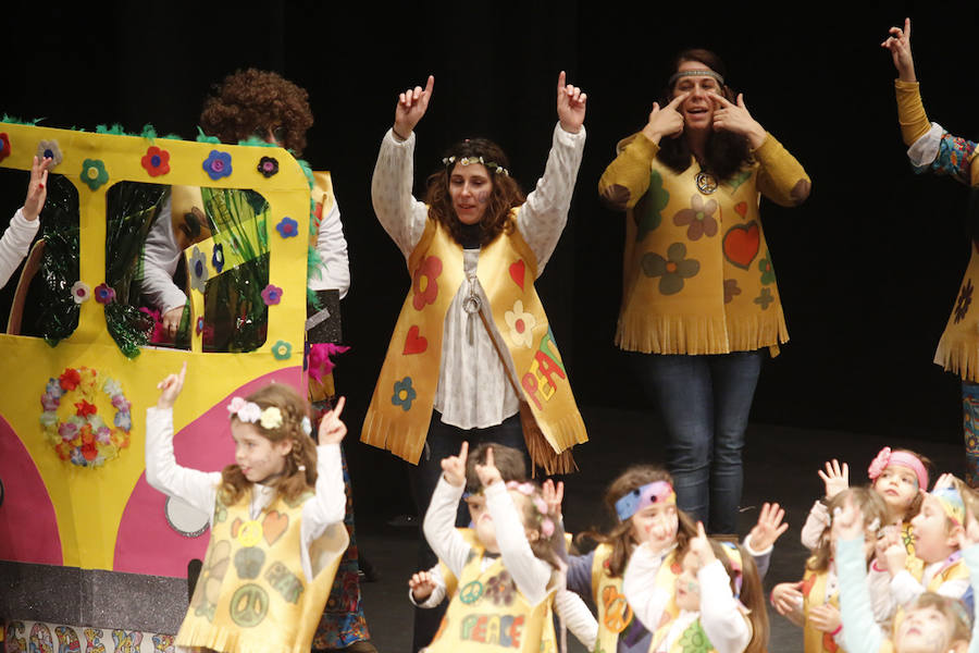 Los más pequeños de la casa ponen su originalidad y desparpajo sobre el escenario del Teatro Jovellanos un año más
