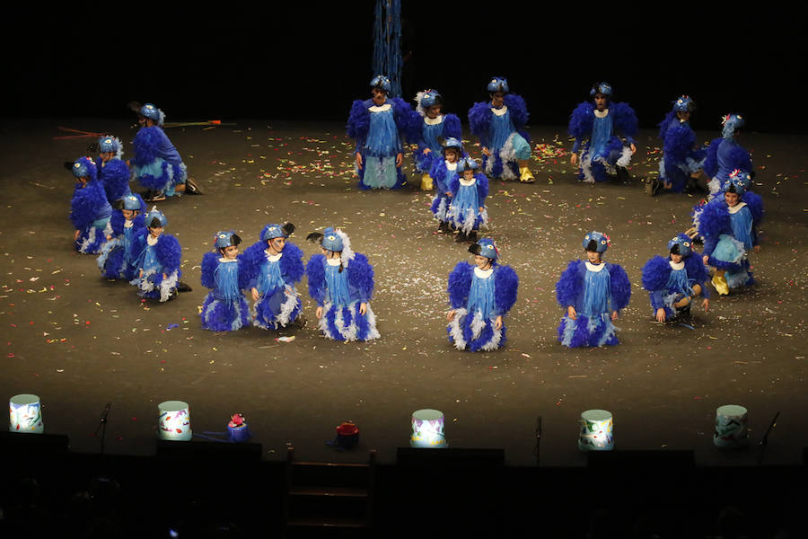 Los más pequeños de la casa ponen su originalidad y desparpajo sobre el escenario del Teatro Jovellanos un año más
