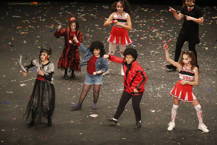 Los más pequeños de la casa ponen su originalidad y desparpajo sobre el escenario del Teatro Jovellanos un año más