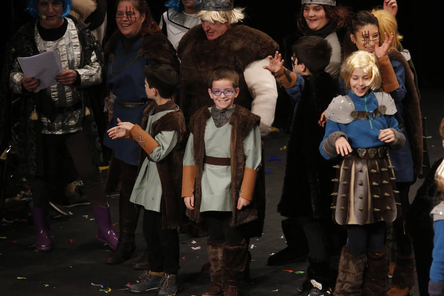 Los más pequeños de la casa ponen su originalidad y desparpajo sobre el escenario del Teatro Jovellanos un año más