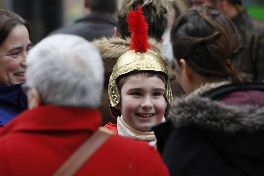 Los más pequeños de la casa ponen su originalidad y desparpajo sobre el escenario del Teatro Jovellanos un año más