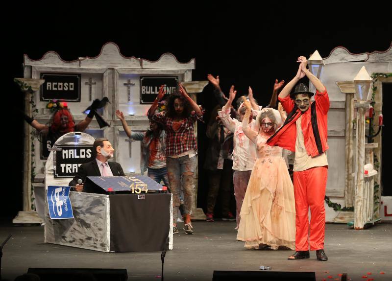 El teatro Jovellanos acoge la segunda jornada del concurso, cuyo resultado se decidirá este lunes.