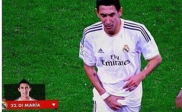 Ángel Di María hace un feo gesto a la afición del Real Madrid al ser sustituido ante el Celta, el 6 de enero de 2014. 