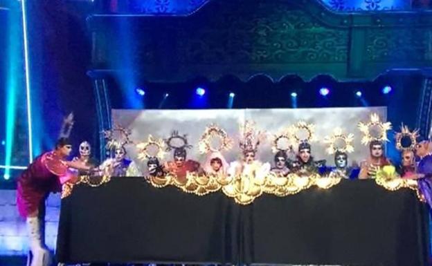 Drag Sethlas repite polémica en el Carnaval de Las Palmas con «La Última Cena» de Jesús