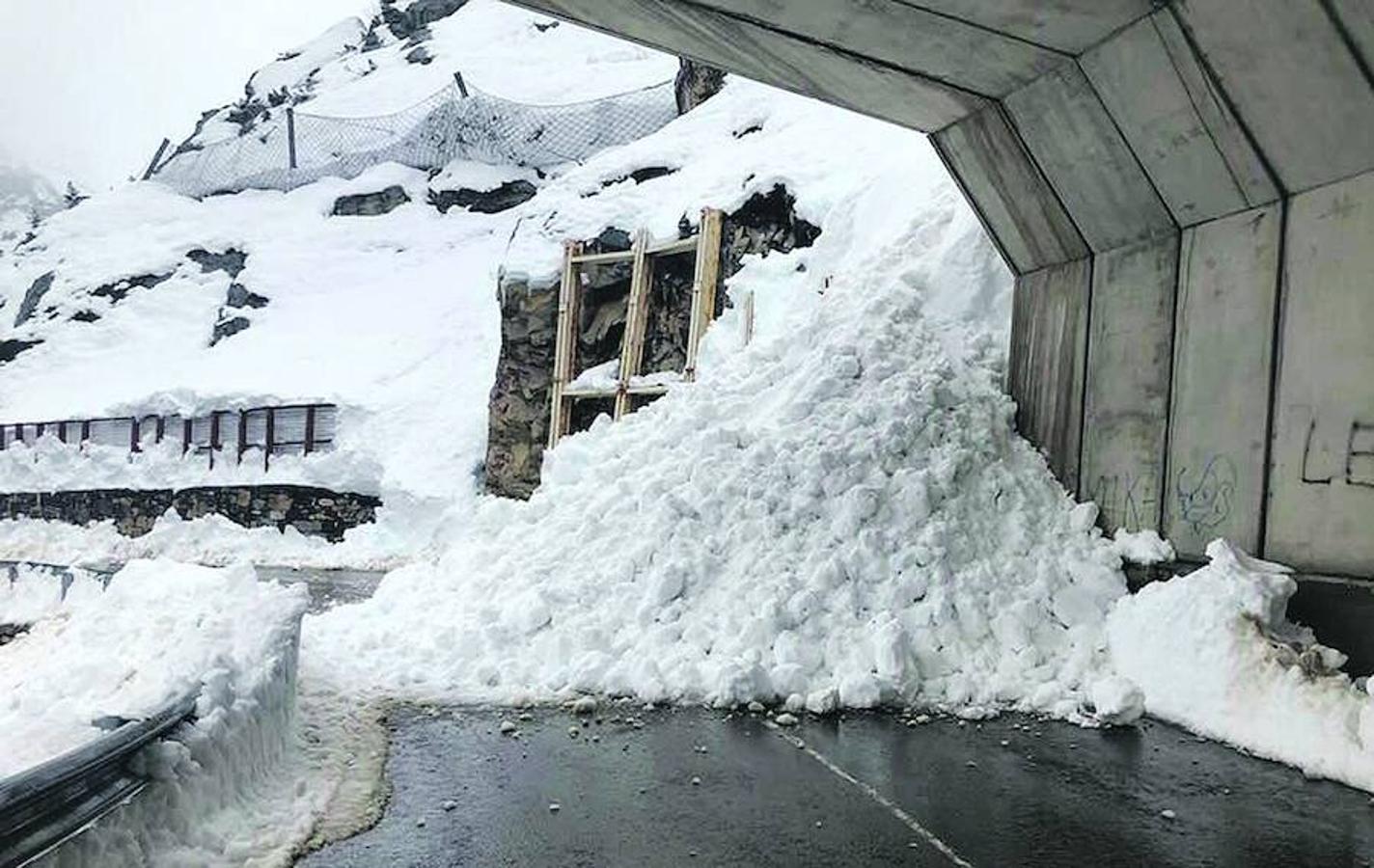 Las grandes imágenes que deja el temporal en Asturias