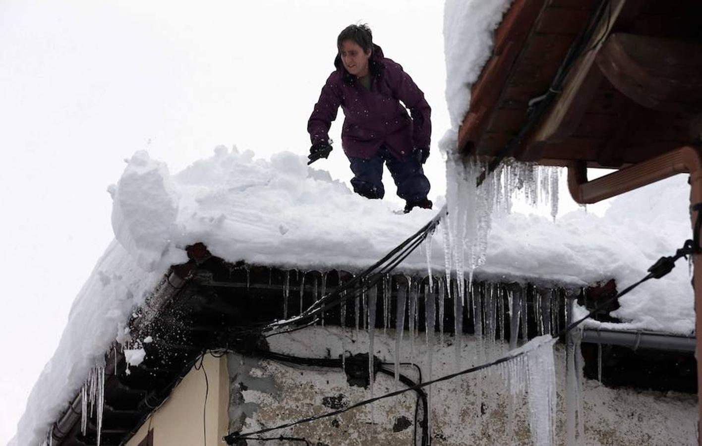 Las grandes imágenes que deja el temporal en Asturias