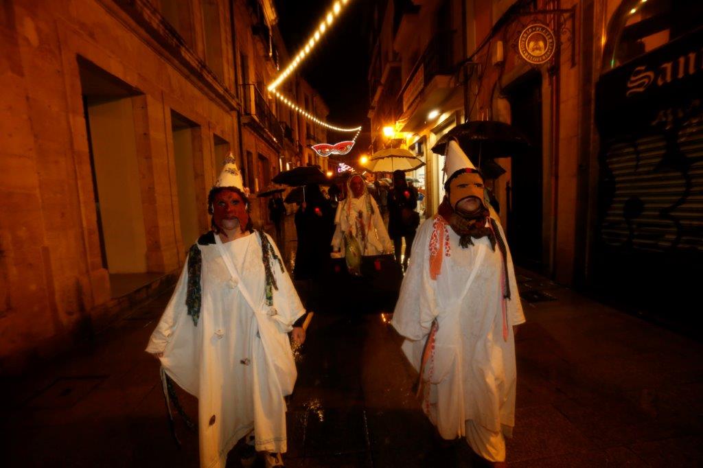 Los personajes se burlan de la independencia catalana y de la corrupción en un desfile que se recuperó el año pasado