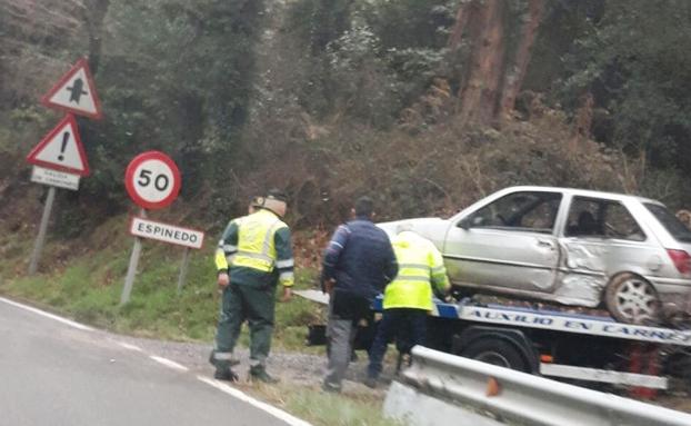 Los agentes se encontraron con el vehículo cuando circulaba por la N-634. 