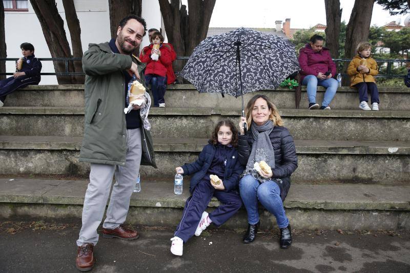 La comunidad educativa del colegio de la Asunción celebró una nueva convocatoria del día del bocata