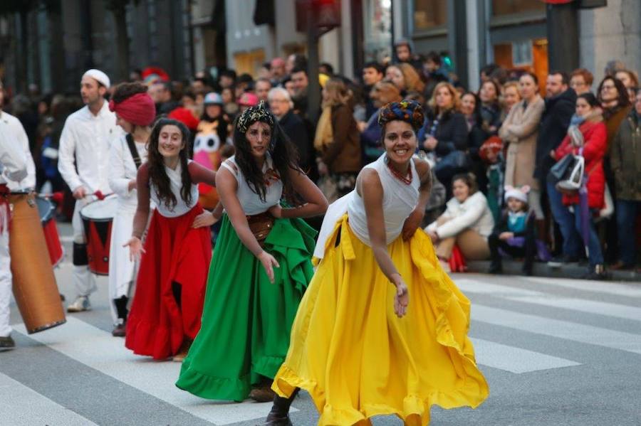 ¿Estuviste en el desfile de Antroxu de Oviedo? ¡Búscate! (1)