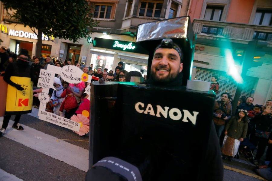 ¿Estuviste en el desfile de Antroxu de Oviedo? ¡Búscate! (1)