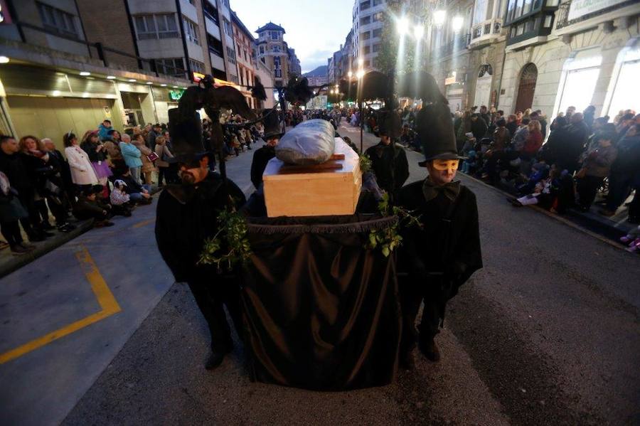 ¿Estuviste en el desfile de Antroxu de Oviedo? ¡Búscate! (1)