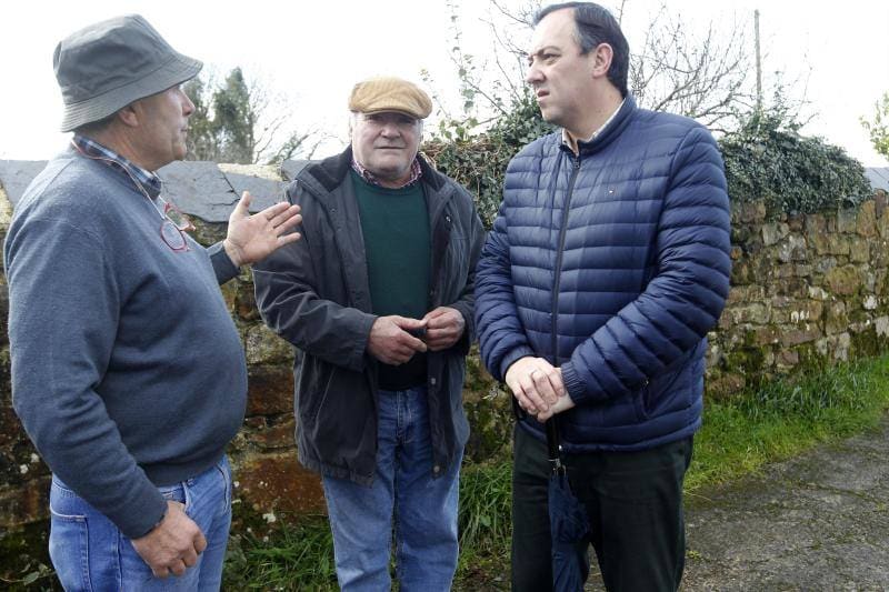 . El restaurante no aguantó la cimentación, se ve una inclinación de unos treinta centímetros