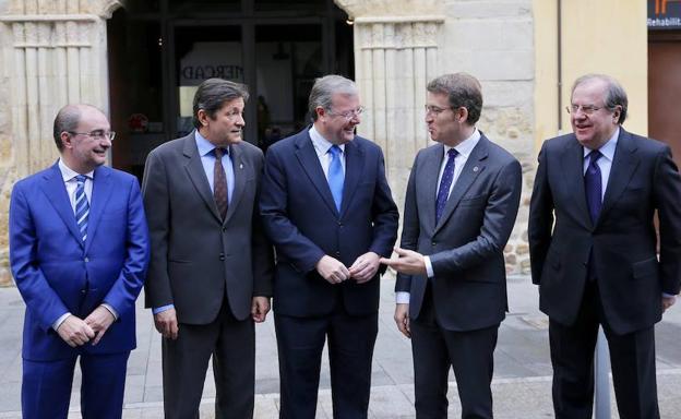 Los presidentes autonómicos, reunidos en León.