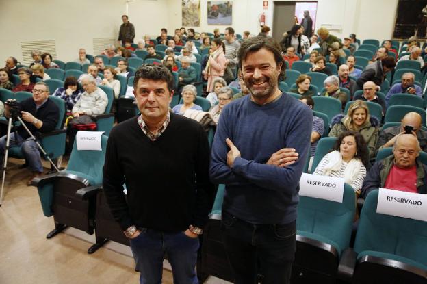 Samu Fuentes y Álvaro Fuente, momentos antes de la charla en Noreña. 