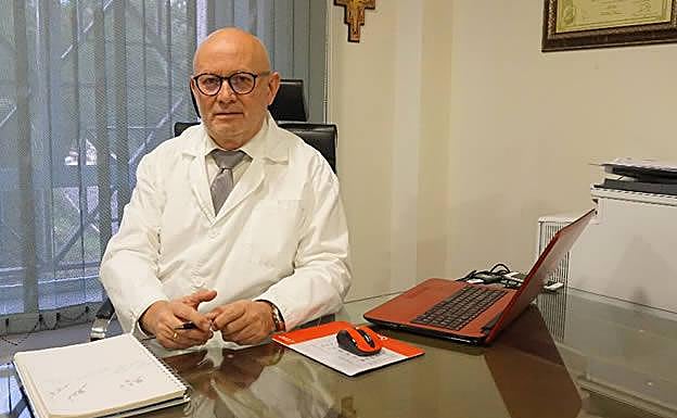 Dr. Antonio Linares y especialistas en digestivo