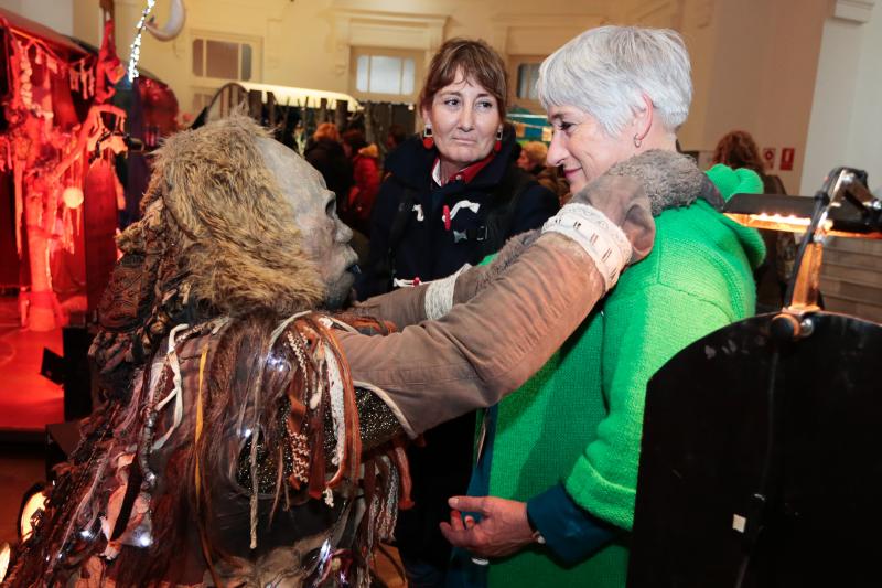 Las creaciones que las compañías participantes en Feten presentan estos días en Gijón siguen haciendo las delicias de los más pequeños, que se ven arrastrados por la creatividad de su puesta en escena.