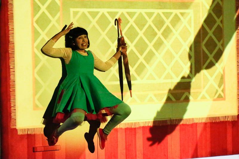 Las creaciones que las compañías participantes en Feten presentan estos días en Gijón siguen haciendo las delicias de los más pequeños, que se ven arrastrados por la creatividad de su puesta en escena.