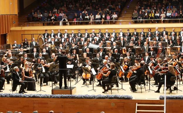 Un concierto de la OSPA en la sala principal del Auditorio. 