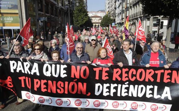 Manifestación por las pensiones en Oviedo