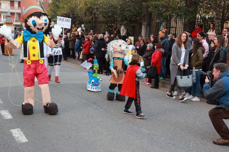 4.300 euros en premios para los disfraces más originales y coloridos en un gran desfile que cierra la celebración del carnaval en las cuencas.