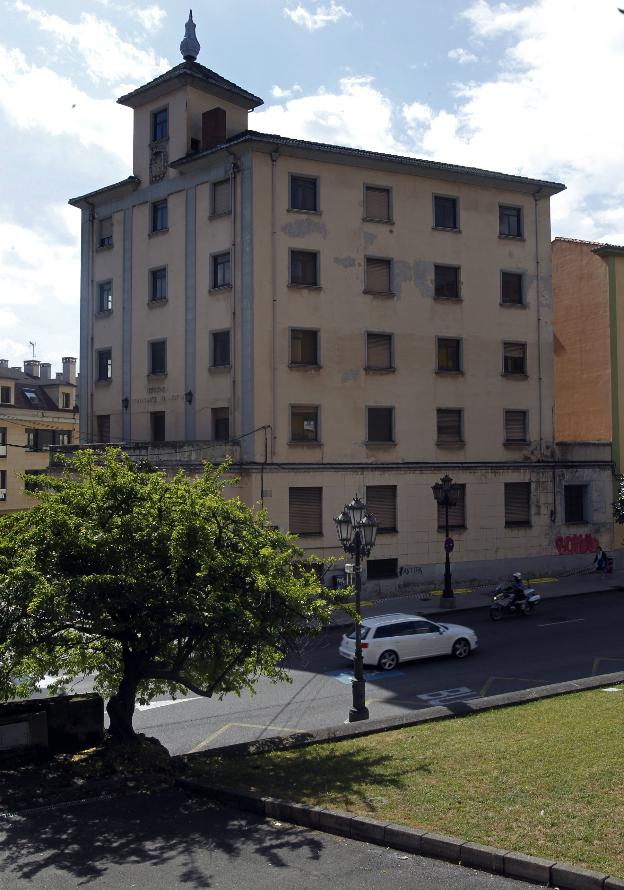 La antigua residencia de oficiales de El Milán. 