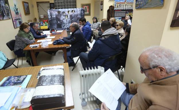 Reunión de la asociación de vecinos Pedro Menéndez. 