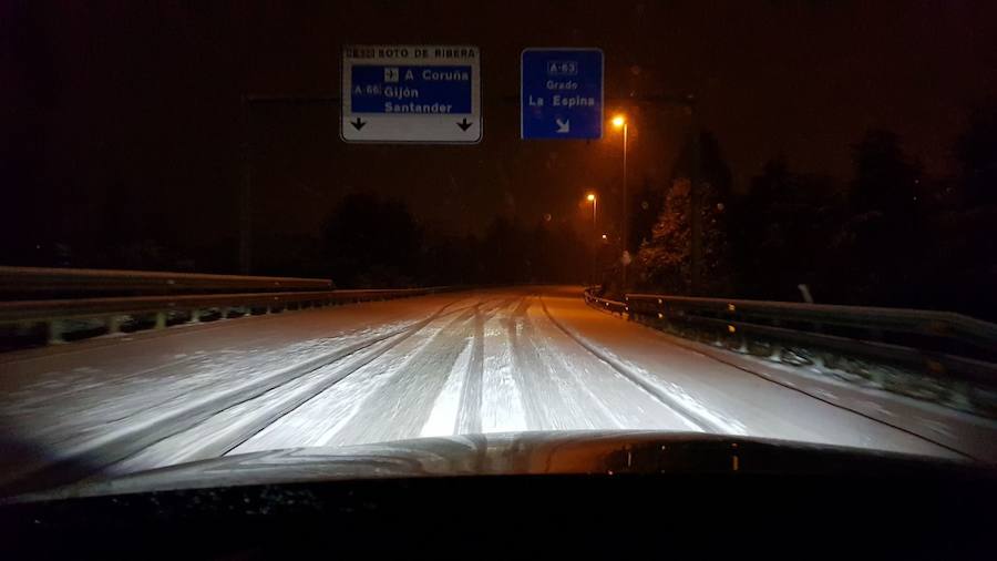 Fotos: Asturias amanece cubierta de nieve, incluso en la costa