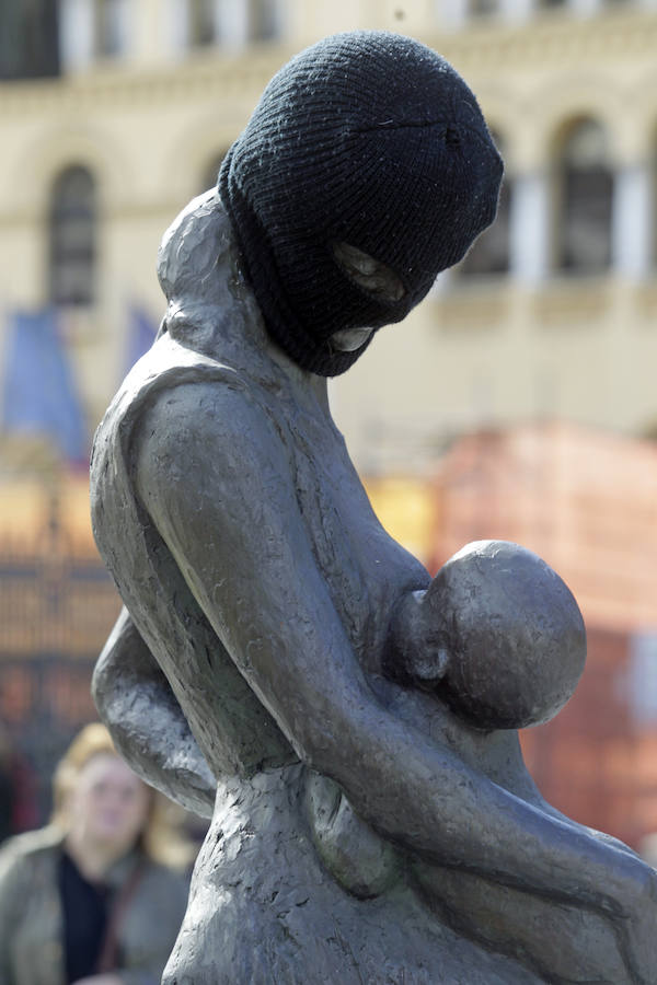 Varias esculturas de la región se suman a la reivindicación