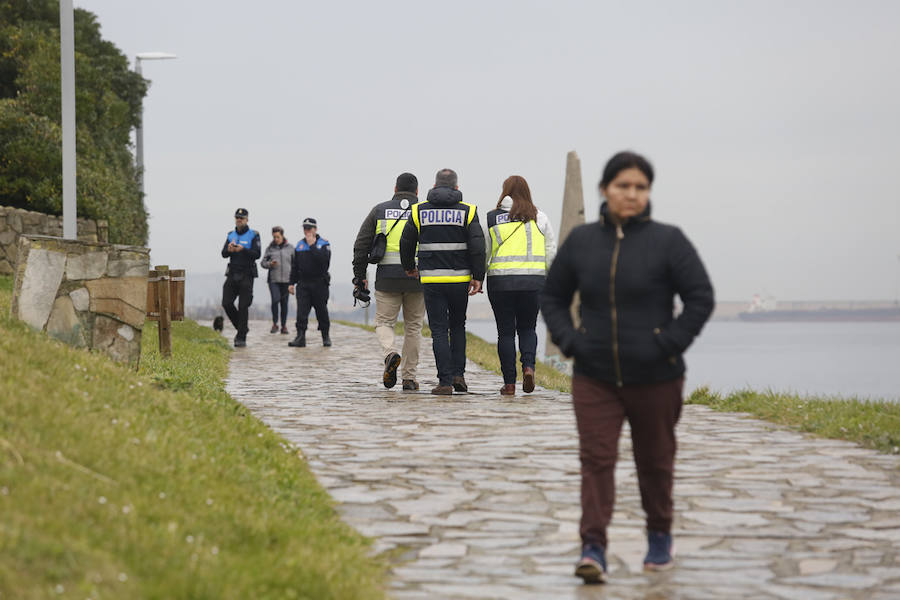 Fotos: Dispositivo de búsqueda en Gijón de Lorena Torrre, la mujer desaparecida