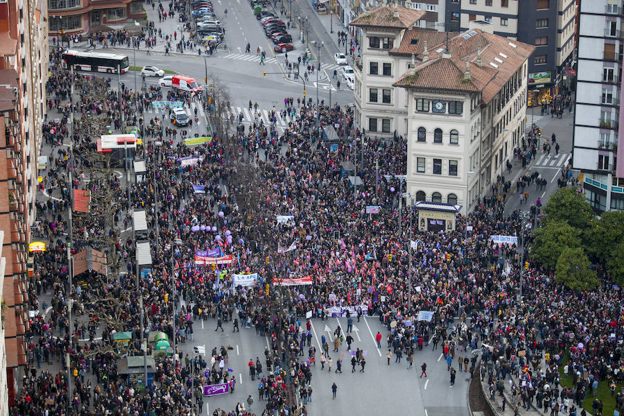 Asturias celebra el Día Internacional de la Mujer en las calles de Gijón en la primera huelga general feminista convocada bajo el lema 'Si nosotras paramos, se para el mundo'