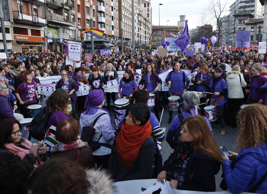 Asturias celebra el Día Internacional de la Mujer en las calles de Gijón en la primera huelga general feminista convocada bajo el lema 'Si nosotras paramos, se para el mundo'