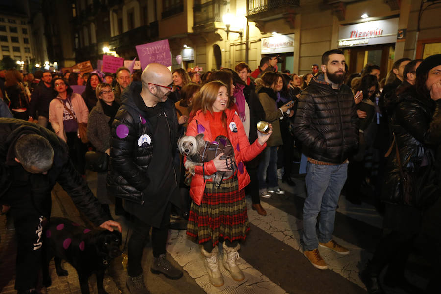 Asturias celebra el Día Internacional de la Mujer en las calles de Gijón en la primera huelga general feminista convocada bajo el lema 'Si nosotras paramos, se para el mundo'