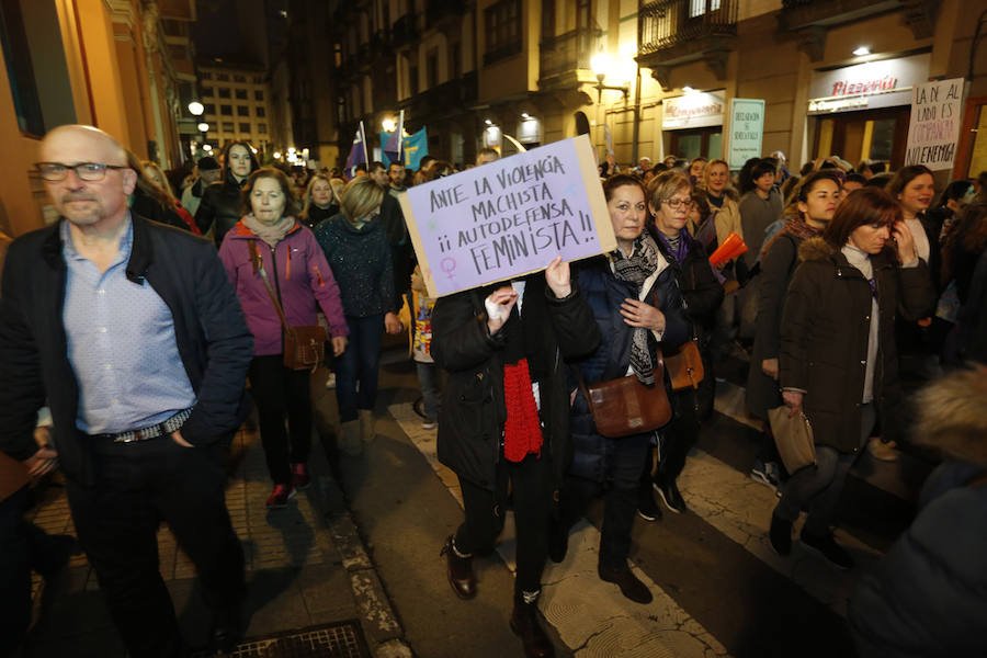 Asturias celebra el Día Internacional de la Mujer en las calles de Gijón en la primera huelga general feminista convocada bajo el lema 'Si nosotras paramos, se para el mundo'