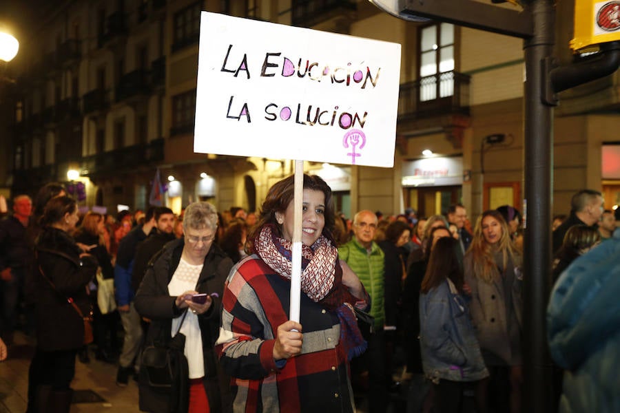 Asturias celebra el Día Internacional de la Mujer en las calles de Gijón en la primera huelga general feminista convocada bajo el lema 'Si nosotras paramos, se para el mundo'