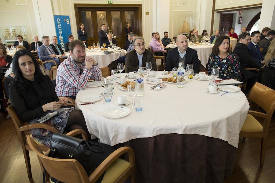 La ponencia corrió a cargo del subdirector general y director de Asset Management y Análisis de Banco Sabadell, Cirus Andreu. 