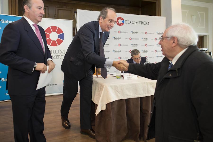 La ponencia corrió a cargo del subdirector general y director de Asset Management y Análisis de Banco Sabadell, Cirus Andreu. 