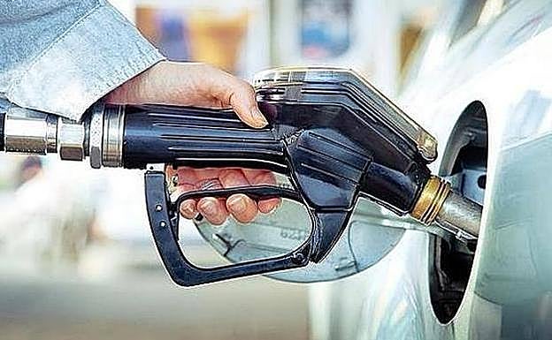 La Policía alerta contra la mentira a la hora de repostar gasolina